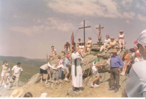 Misa montañera en el Collado de Malangosto (en el contexto de una marcha solicitando el Parque Nacional de la Sierra de Guadarrama)